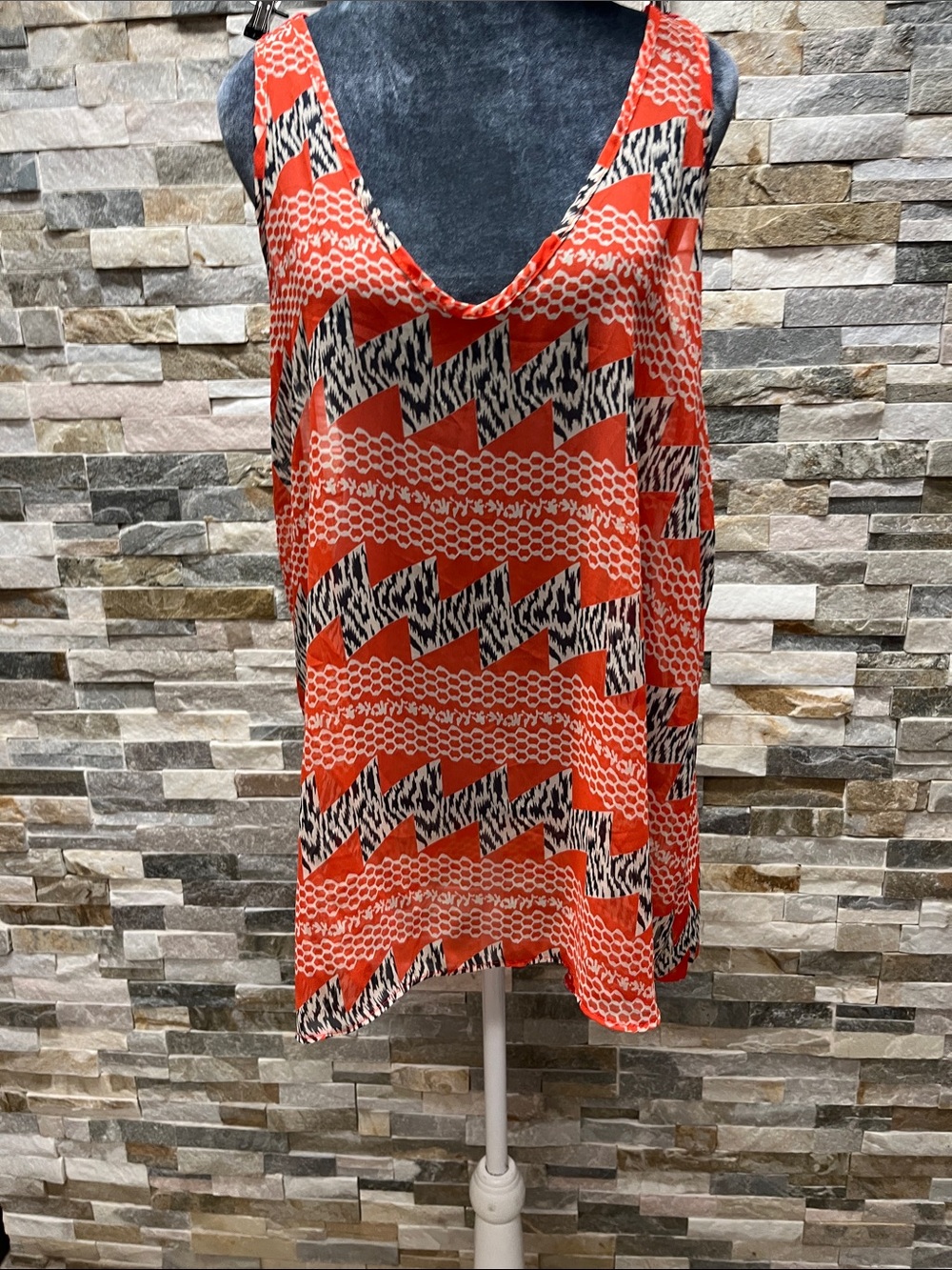 Zenobia Red Black White Geometric Sleeveless Blouse